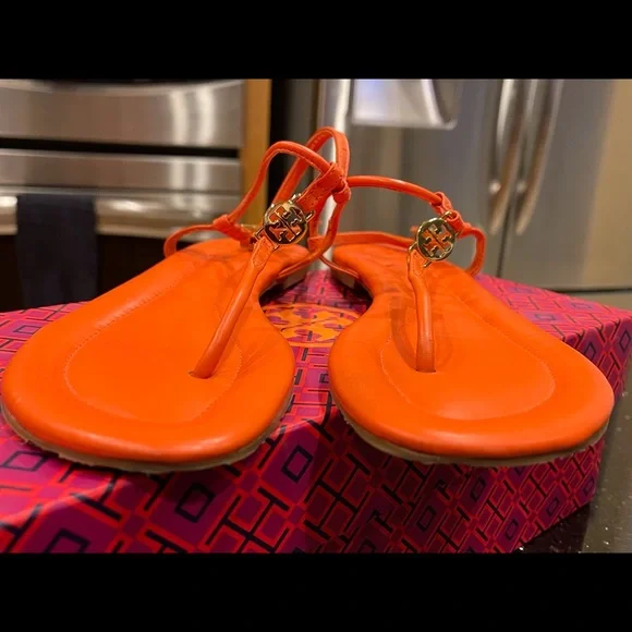 TORY BURCH 8.5M BRIGHT POPPY ORANGE MINI MILLER TYPE ALL LEATHER STRAP SANDALS - Picture 12 of 15